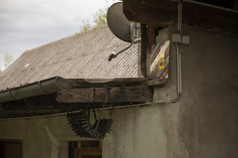 CLUB DER TOTEN KÖNIGIN by Veronika Harb